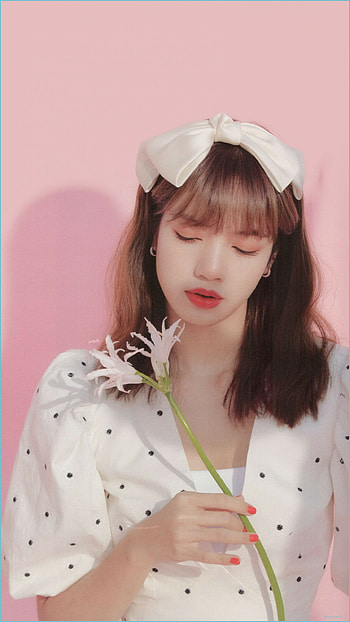 LISA In 12 Blackpink Lisa, Blackpink, Lisa, lisa cute mobile HD phone wallpaper