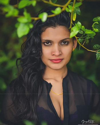 Model Resmi R Nair New hoot, reshmi nair HD phone wallpaper