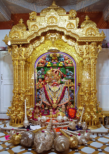 Hanuman Jayanti Live Darshan,Aarti timing and Celebration in Kastbhanjan Dev Hanumanji Temple Sarangpur Gujarat HD phone wallpaper