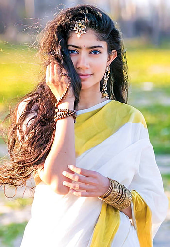Sai pallavi by invisiblesmilesss, sai pallavi saree HD phone wallpaper