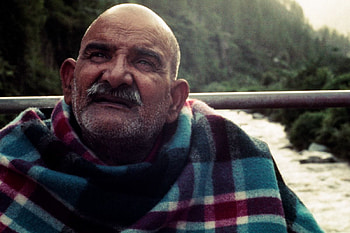 Neem Karoli Baba HD wallpaper