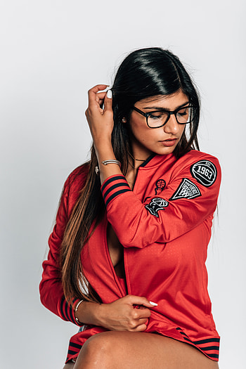 Exclusive: Mia Khalifa Talks Twitch, John Wall All HD phone wallpaper