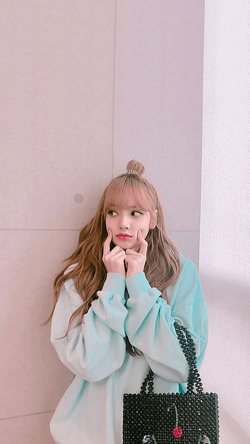 Lisa Blackpink Cute, lisa cute HD phone wallpaper