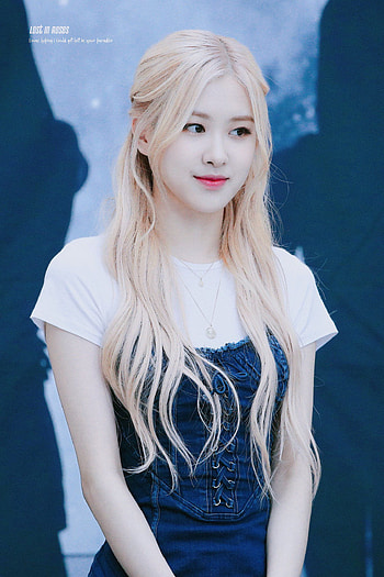 rose blackpink cute in 2020, blackpink girl rose HD phone wallpaper