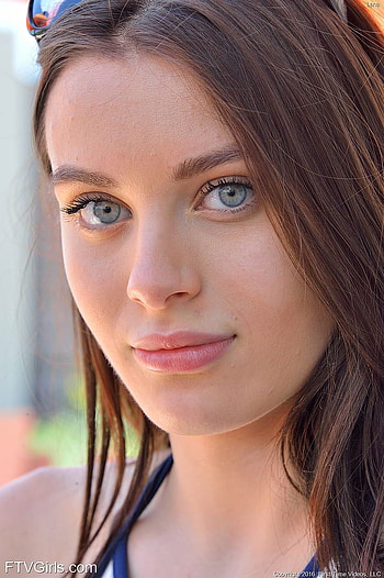 Lana rhoades HD phone wallpaper