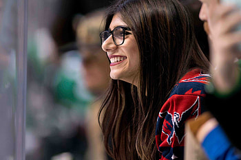 Mia Khalifa HD wallpaper