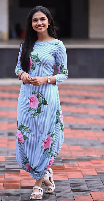 Mamitha Baiju's Feet << wikiFeet HD phone wallpaper