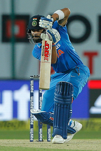 Virat Kohli Cover Drive HD phone wallpaper