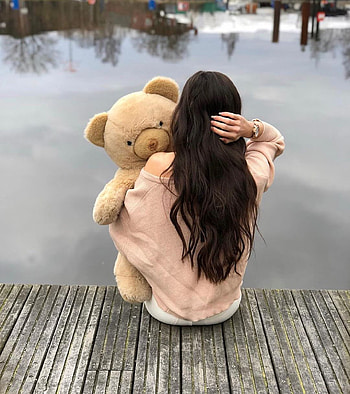 Girls Pic Hidden Face With Teddy, girls hidden dp HD phone wallpaper