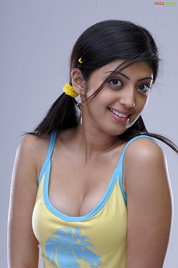 Pranitha Subhash Hot – Desi Hot, praneetha HD phone wallpaper
