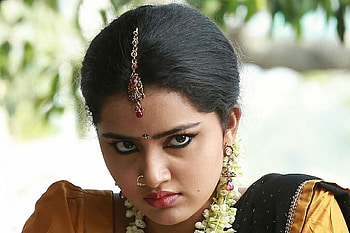 Anupama Parameswaran In Angry Mood 12451, anupama parmeshwaram HD wallpaper