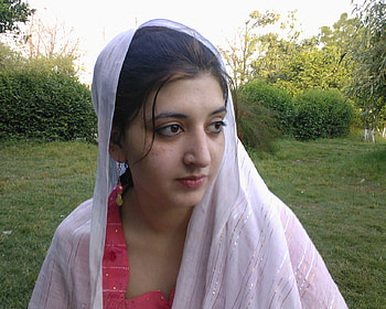 4 Pakistani Girl for Computer, local girl HD wallpaper